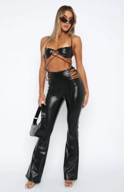 Let's Get Lost PU Crop Black 9 Let's Get Lost PU Crop Black -LuxeFit Shop 09.02.237372