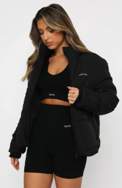 Not Giving In Puffer Jacket Black -LuxeFit Shop 09.07.21 905