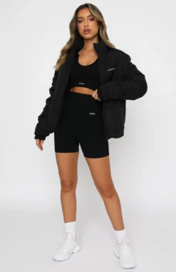 Not Giving In Puffer Jacket Black -LuxeFit Shop 09.07.21 907