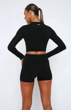 Up Early Long Sleeve Crop Black -LuxeFit Shop 11.05.2320060