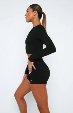 Up Early Long Sleeve Crop Black -LuxeFit Shop 11.05.2320064