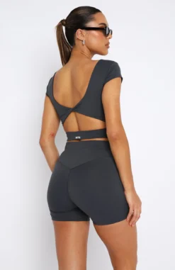 Keep Going Top Charcoal 7 Keep Going Top Charcoal -LuxeFit Shop 11.08.2348610