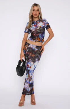 Don't Look Away Lace Crop Tee Blue Butterfly -LuxeFit Shop 15.09.220516 1037c7a3 3051 4787 a8ee ee39d8b55db1