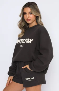 Offstage Sweater Shadow -LuxeFit Shop 15.10.21 025