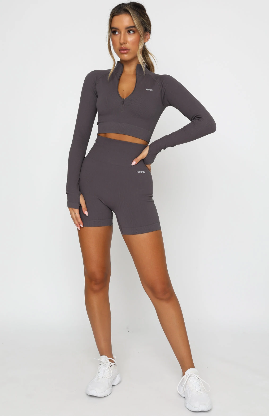 Seamless Long Sleeve Sports Crop Shadow 5 Seamless Long Sleeve Sports Crop Shadow - Image 5