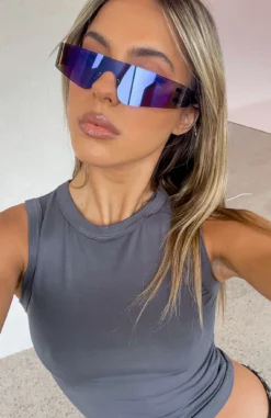 Leon Sunglasses Black/Reflective -LuxeFit Shop IMG 8609