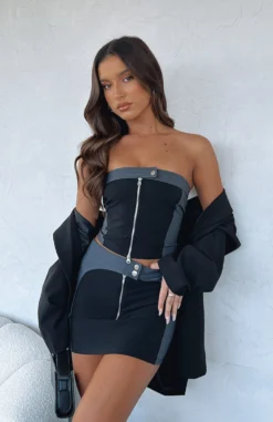 Belong To The World Crop Black 11 Belong To The World Crop Black -LuxeFit Shop IMG 8902 acf4948f bb71 479e 9348 be6c788e3cba scaled