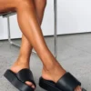 Matea Platform Slides Black