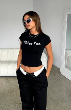 Moments Like These Baby Tee Black -LuxeFit Shop MOMENT LIKE THIS TEE 18.10.22 03