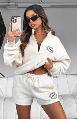 Part Of The Story Lounge Shorts Pebble -LuxeFit Shop PARTY OF THE STORY SWEATER SHORTS 17.01.23 015