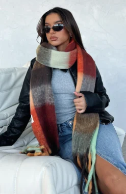 Winter Warmth Oversized Scarf Rust