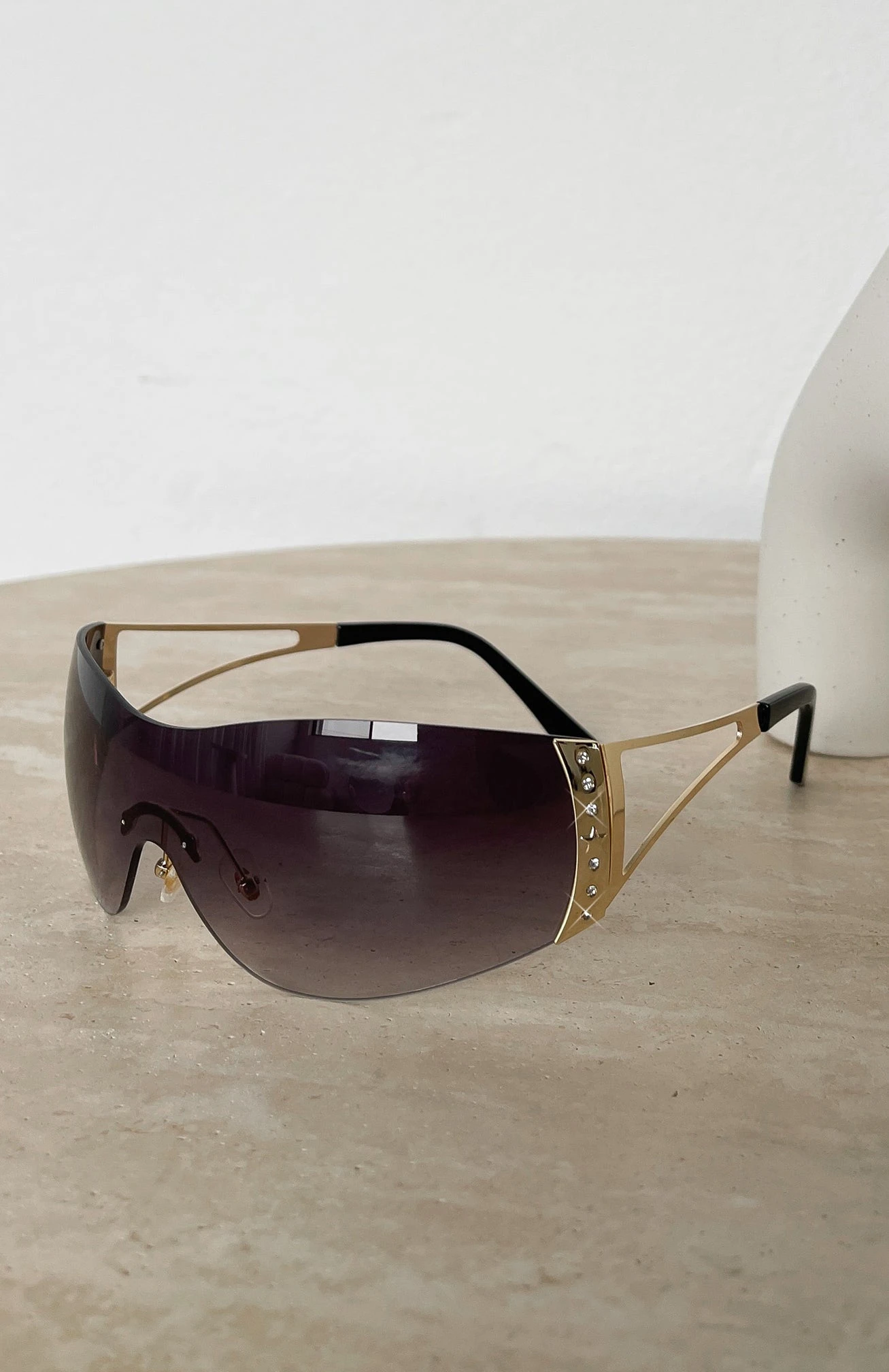 Zoey Sunglasses Black 3 Zoey Sunglasses Black - Image 3